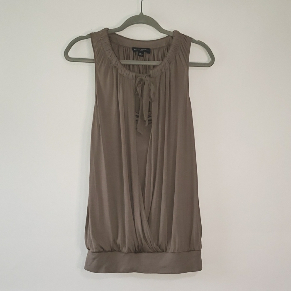 Banana Republic 100% Silk Sleeveless Faux Wrap Blouse Balloon Waist Small